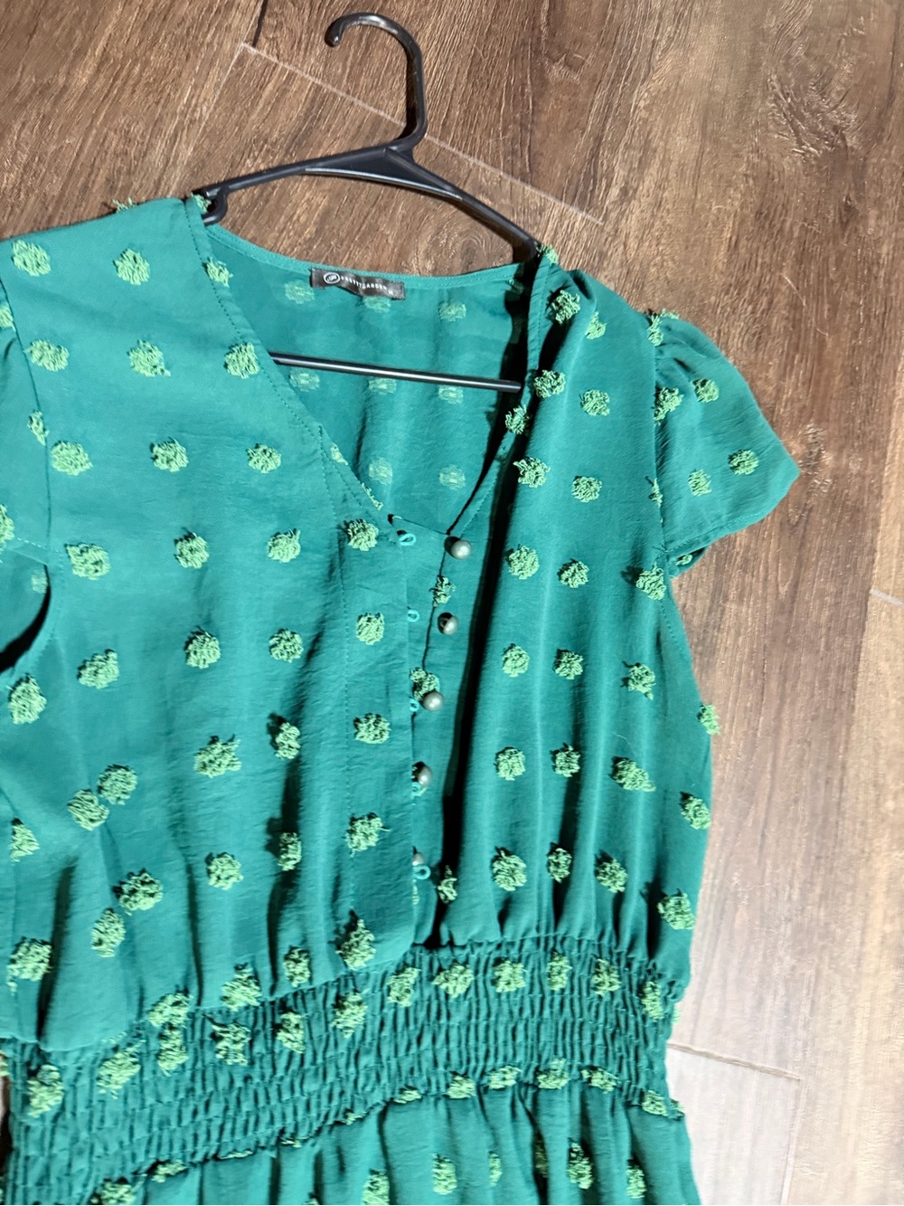 Smocked Waist Green Maxi Dress with Textured Dot Detail - Picture 6 of 6